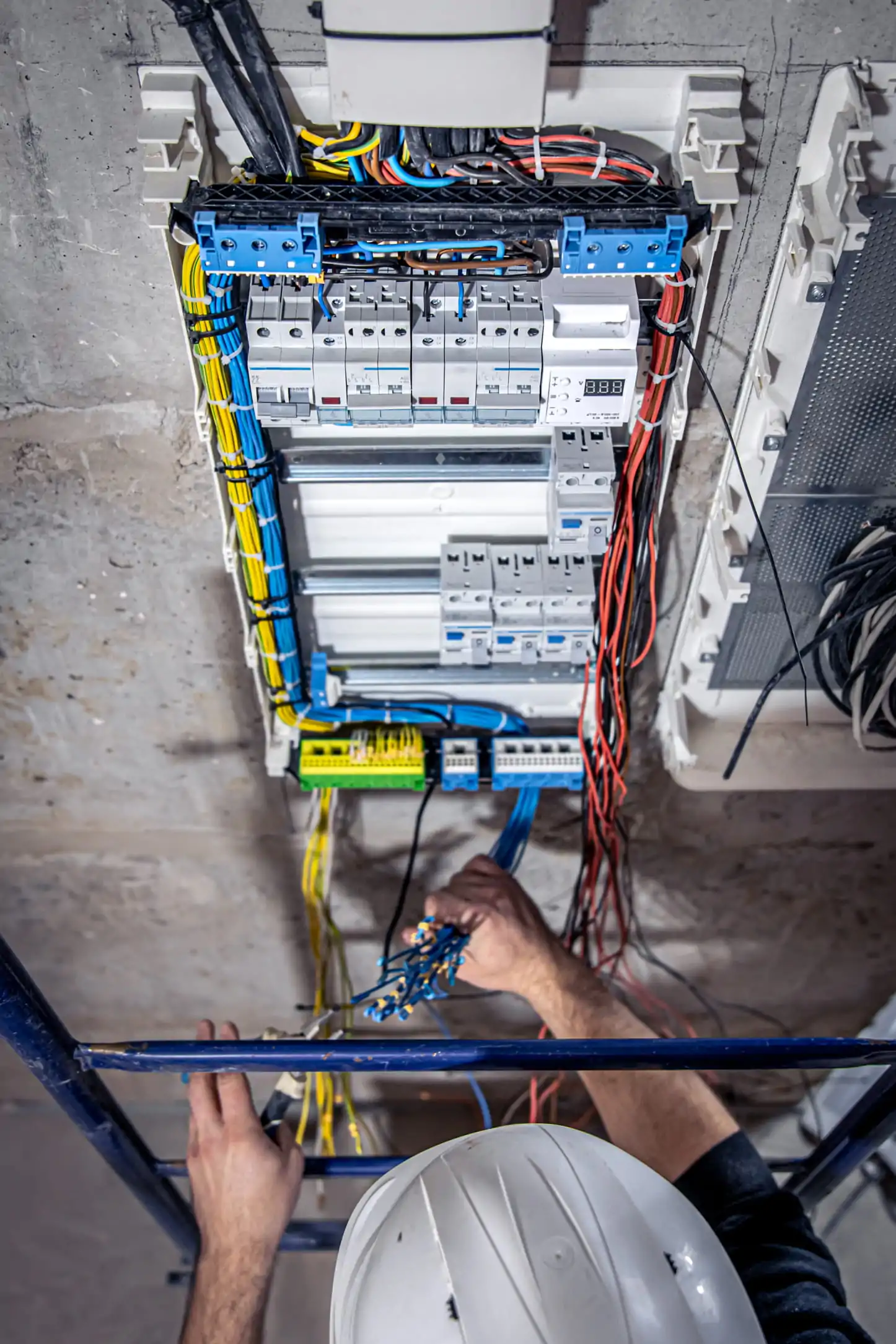 Instalaciones eléctricas en la Sexta Región